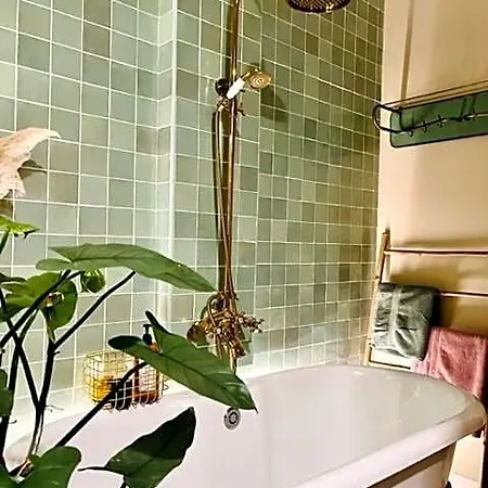 Domaine De La Croix De Saint Lambert Bed & Breakfast