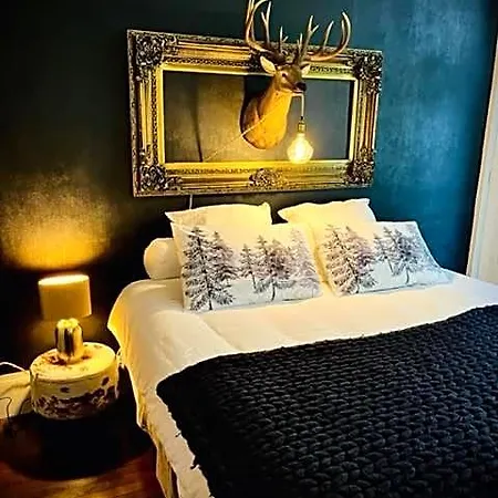 Domaine De La Croix De Saint Lambert Bed & Breakfast 3*